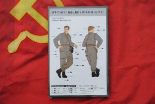 TR.00701  WWII SOVIET ARMY TANK CREWMEN 1942